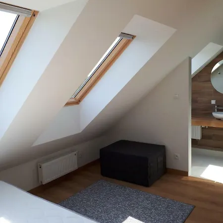 Luxury Family With Apartmán Kolobřeh